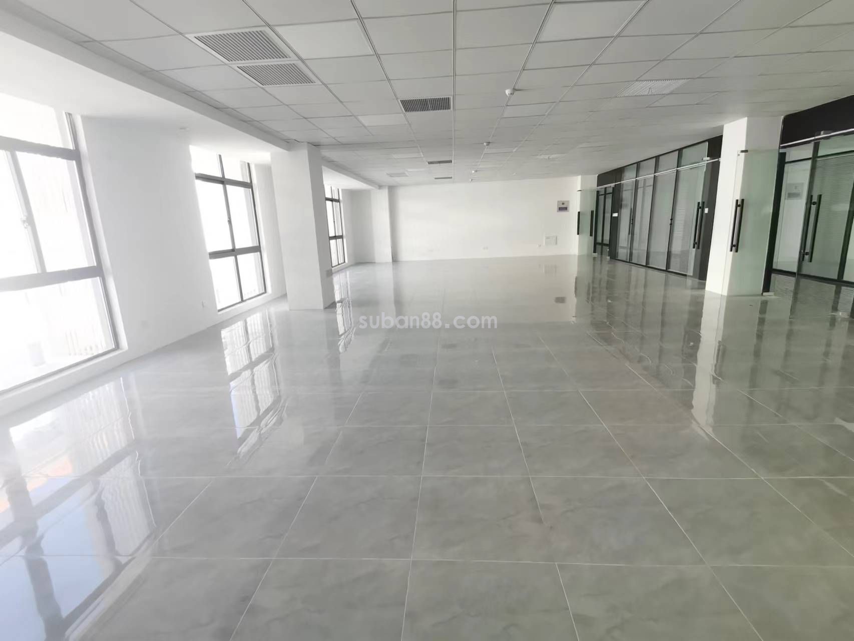 蘇州市工業(yè)園區(qū) 中旭鑫科技園物業(yè)直招