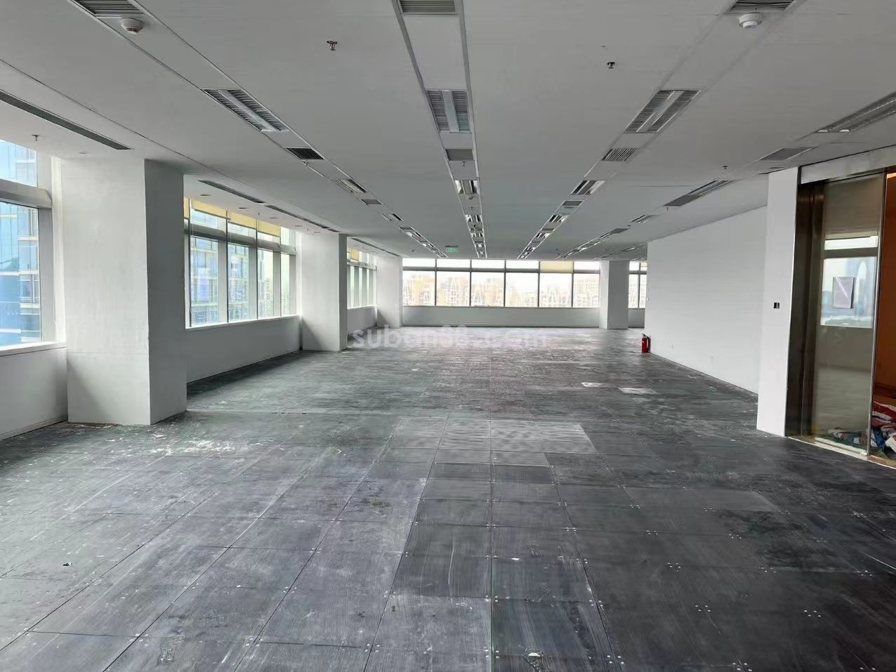 蘇州市工業(yè)園區(qū)晉合廣場標準交付物業(yè)直招